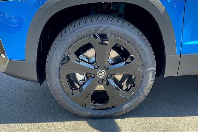 New 2025 Volkswagen Taos SE AWD/4WD image 14