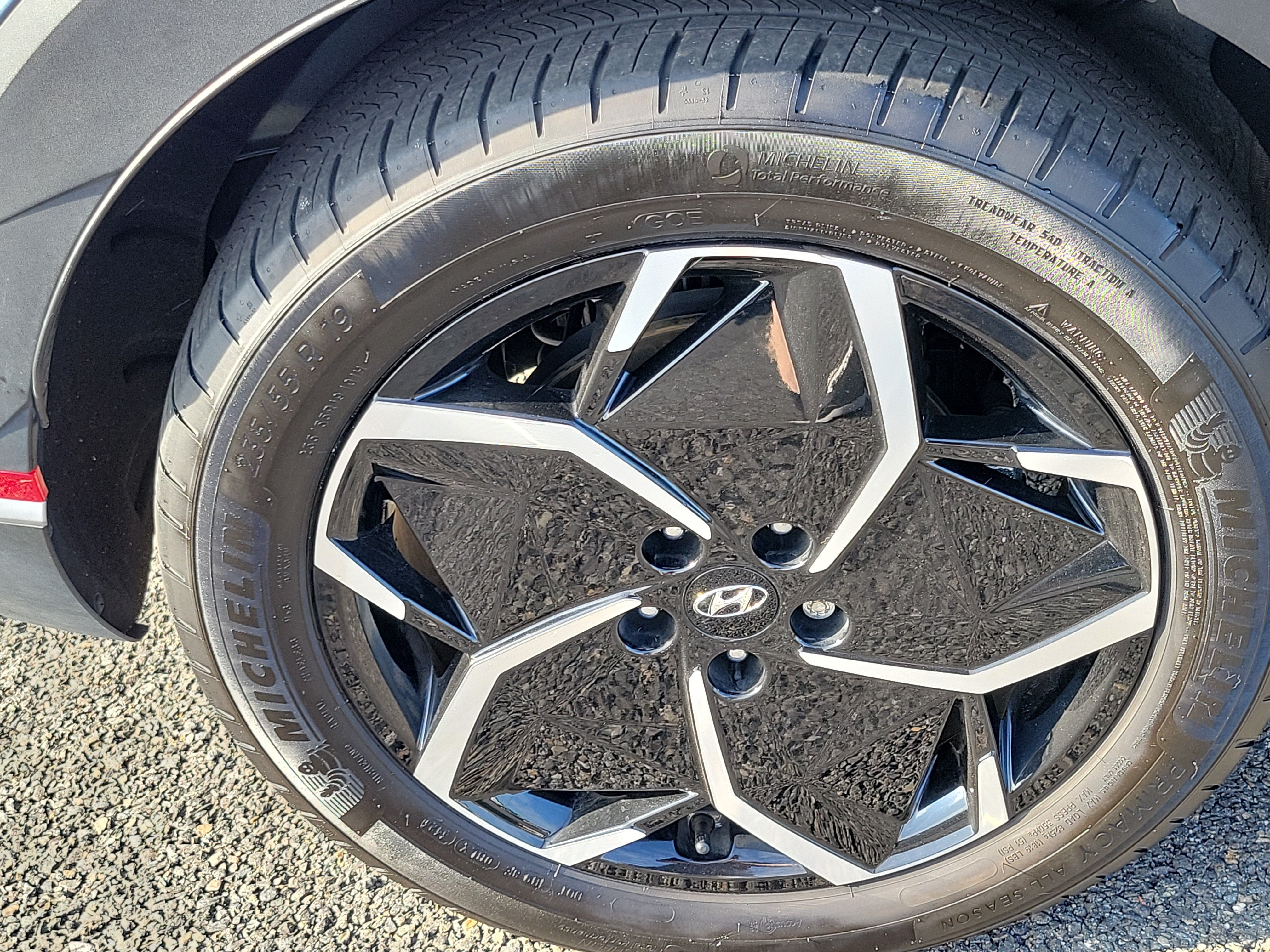 Certified 2024 Hyundai Ioniq 5 SEL RWD image 25