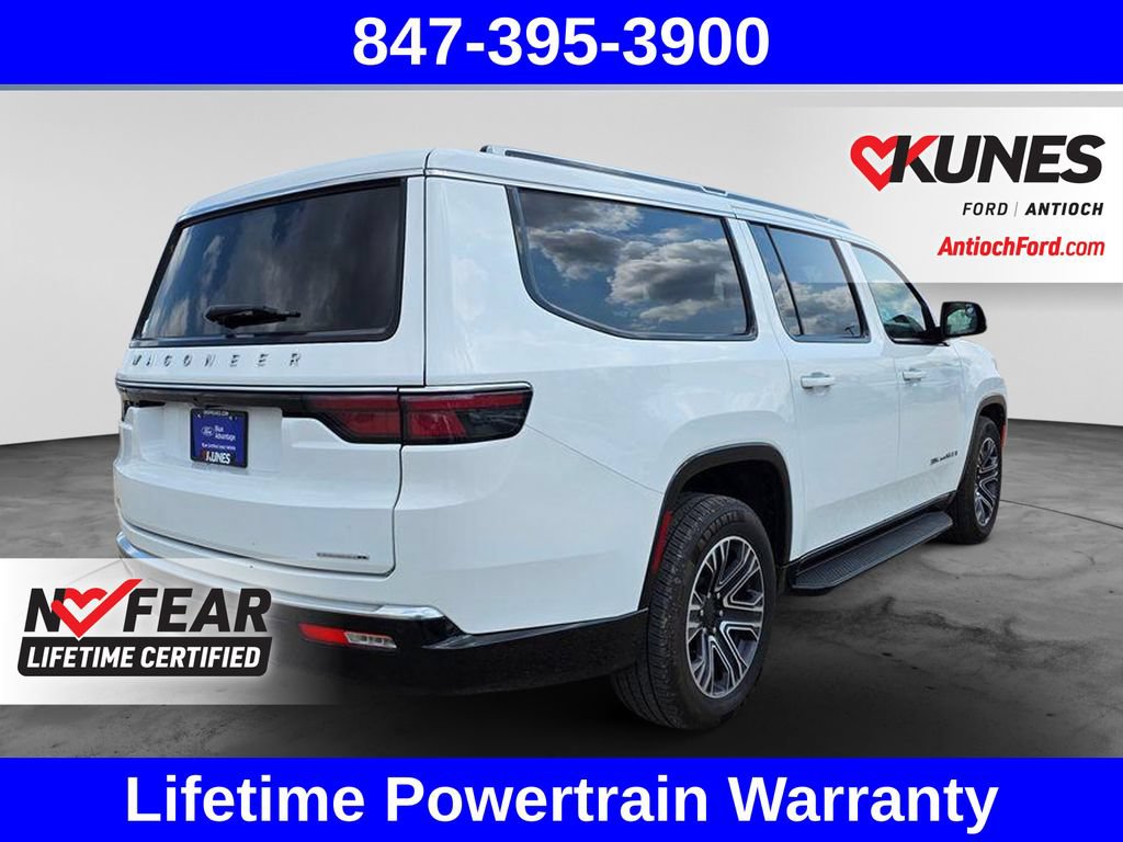 Used 2024 Jeep Wagoneer L Series II w/ Flexible Seating Group AWD/4WD image 10
