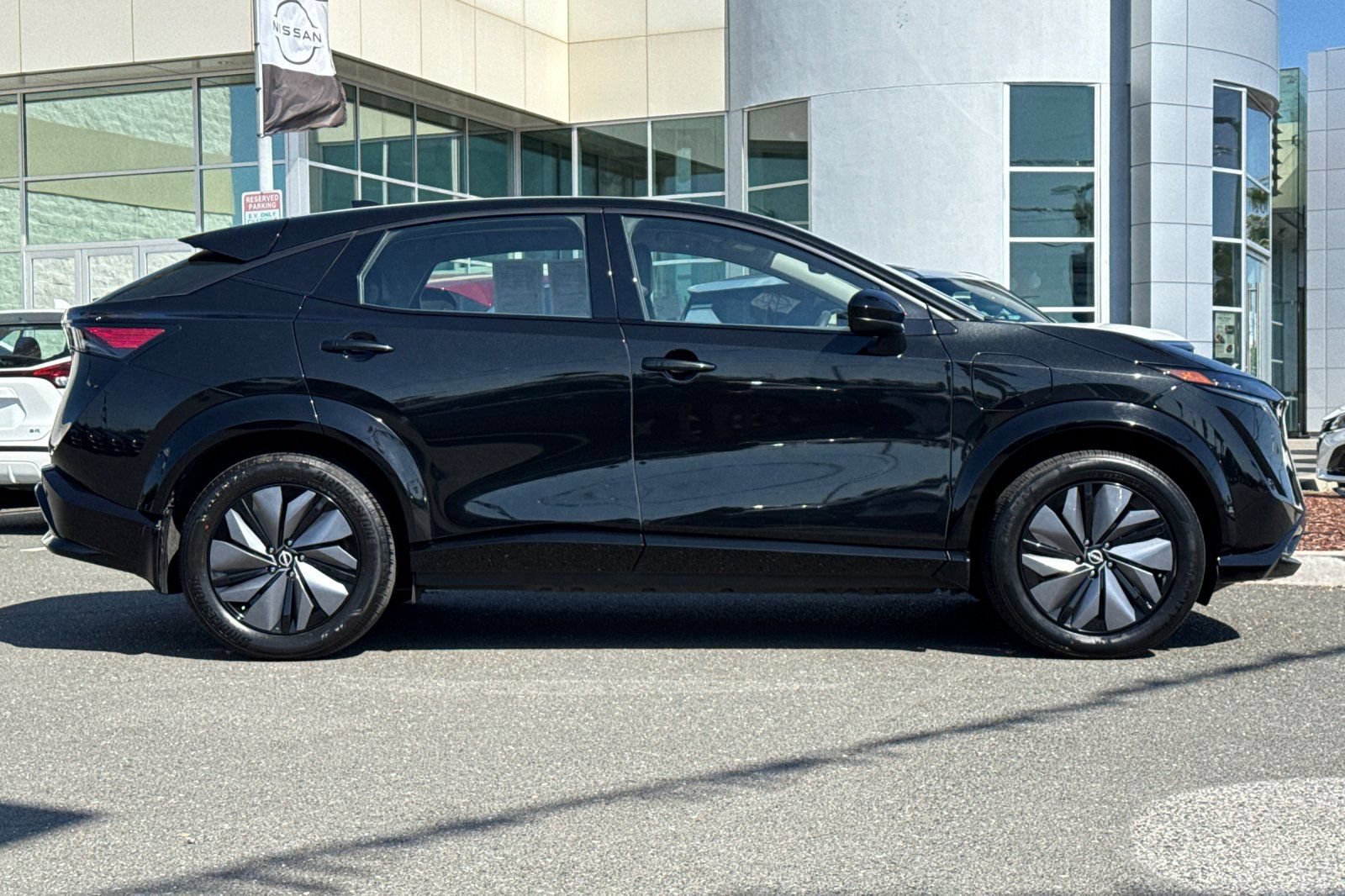 Certified 2023 Nissan Ariya AWD image 3