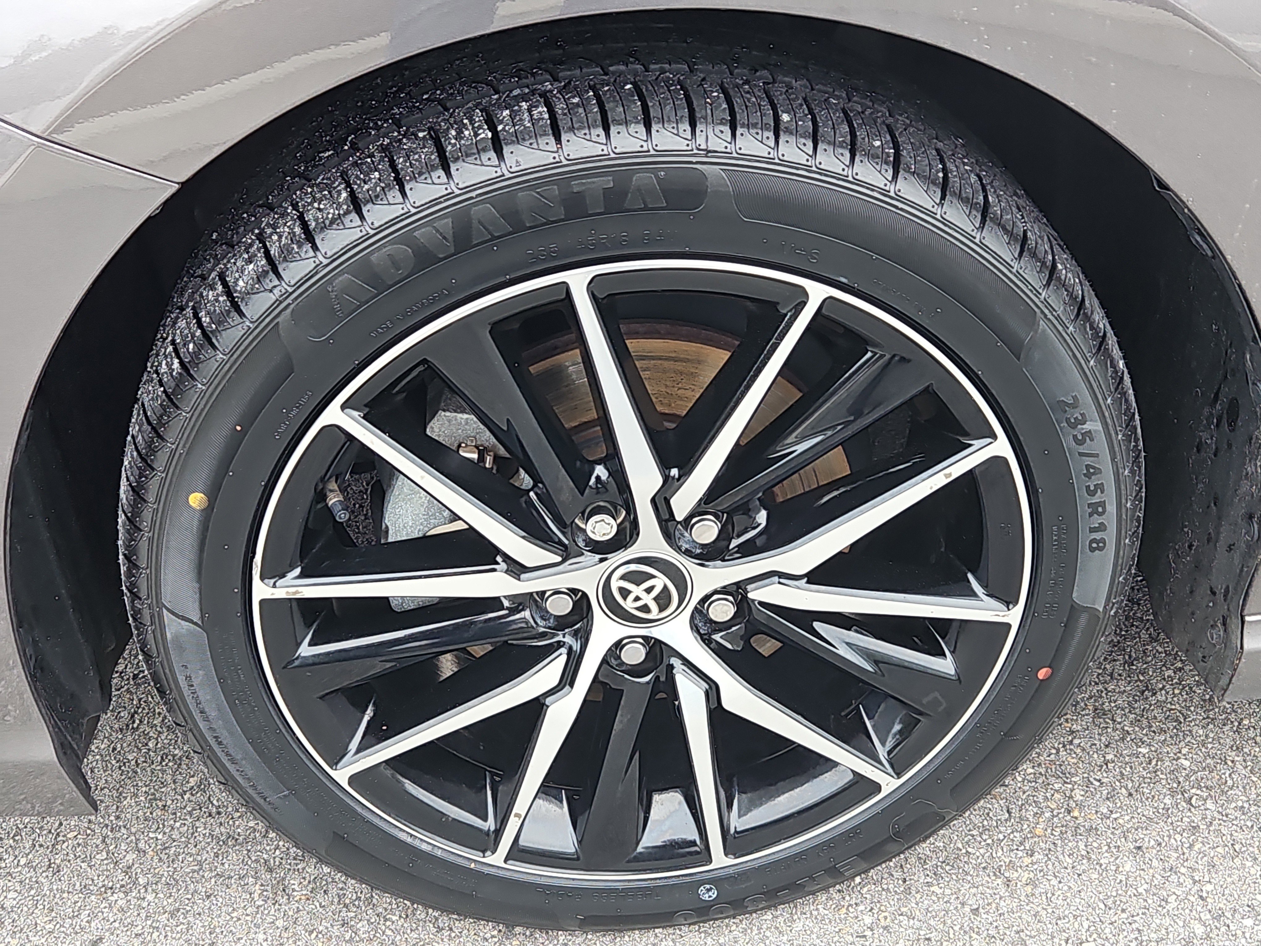 Used 2024 Toyota Camry SE image 4