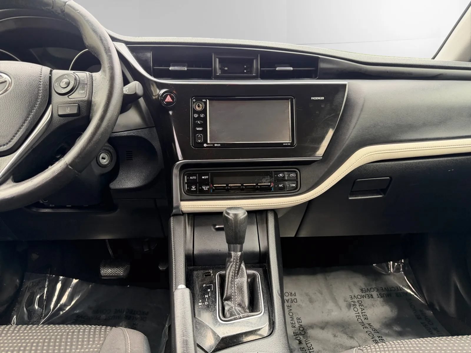 Used 2017 Toyota Corolla iM w/ Carpet Mat Package FWD image 12