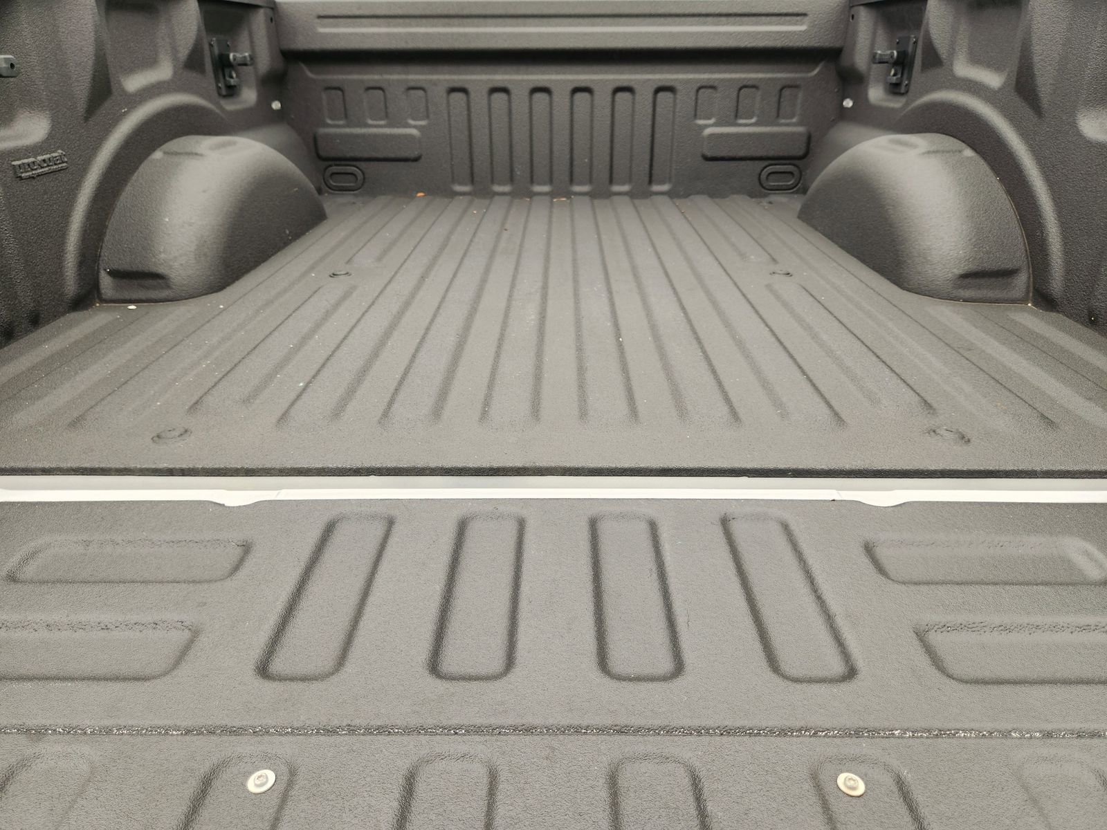 Used 2018 Ford F150 Platinum image 35