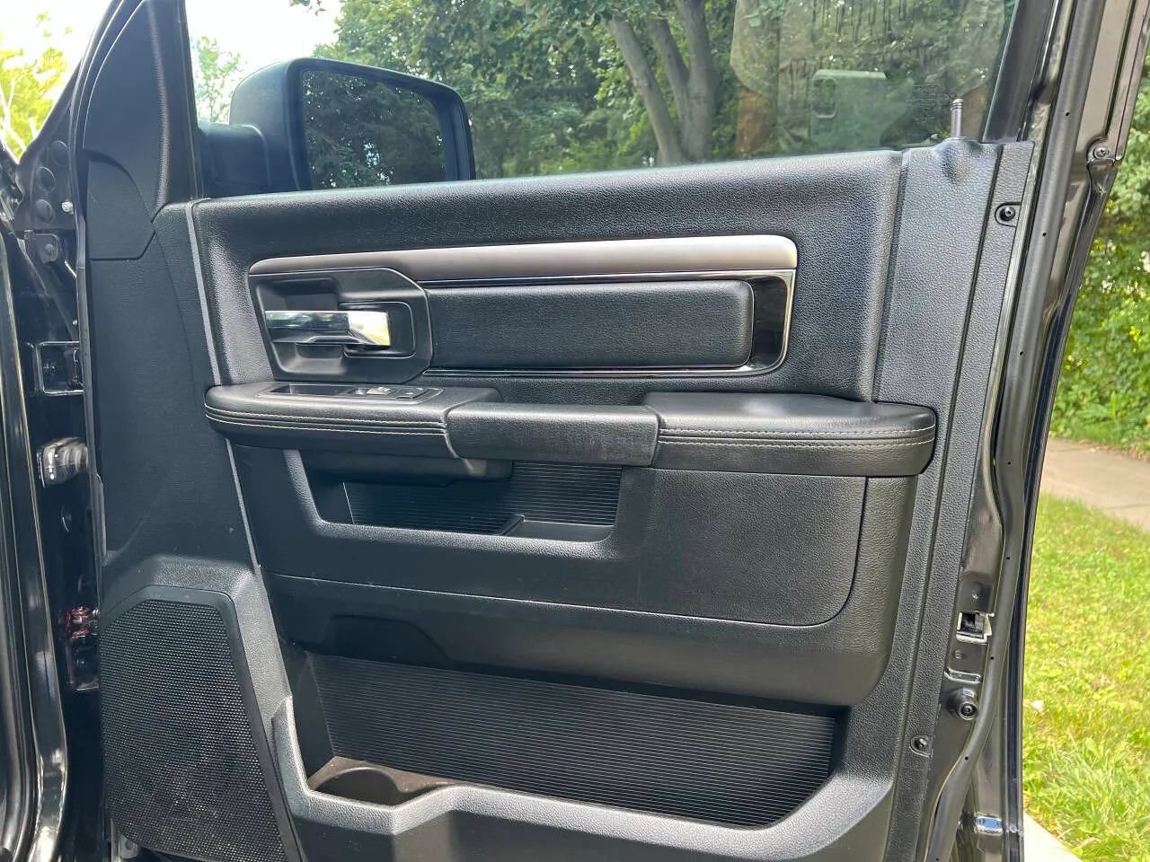 Used 2016 RAM 1500 Sport w/ Sport Premium Group image 24