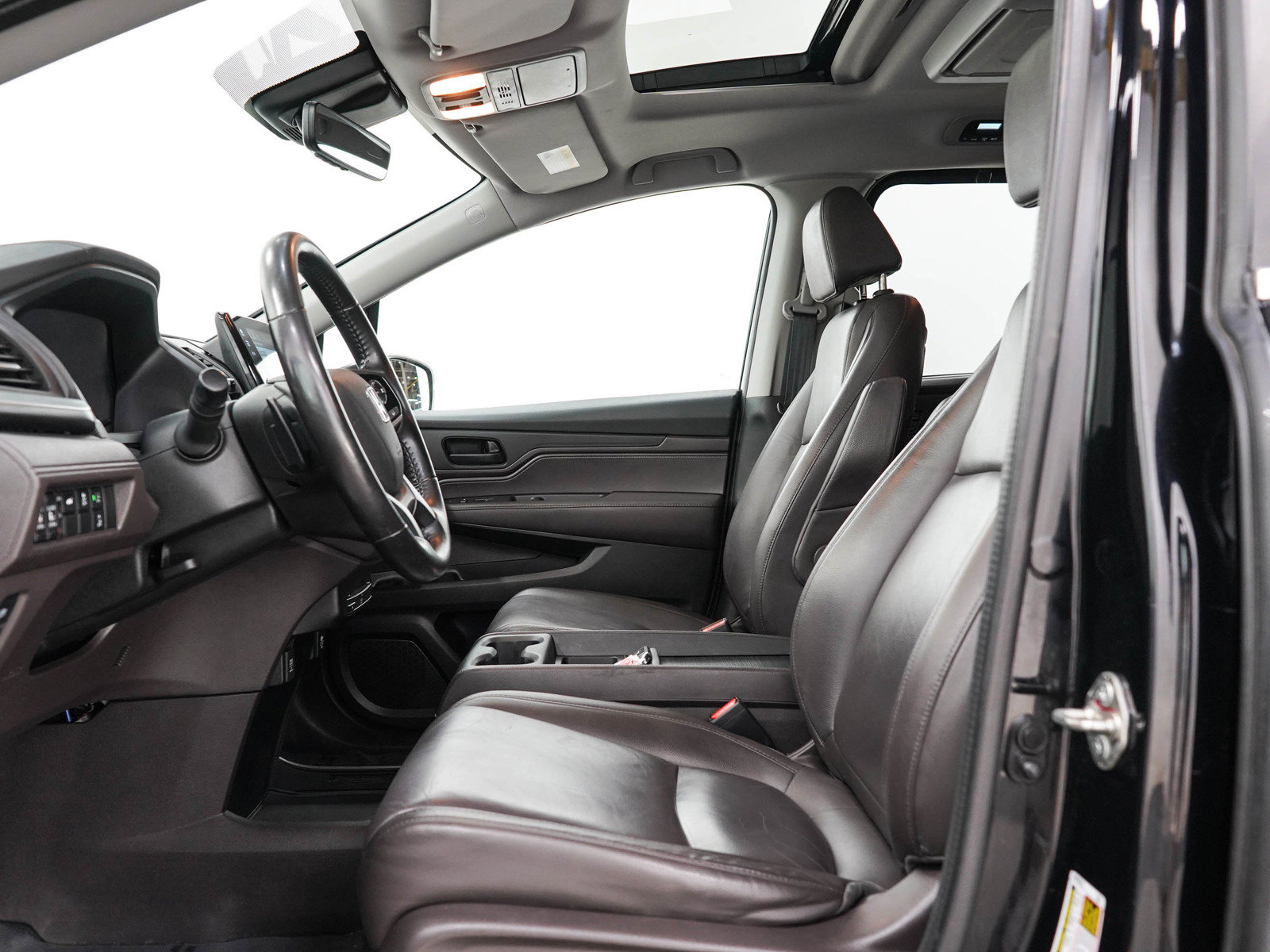 Used 2018 Honda Odyssey EX-L image 24