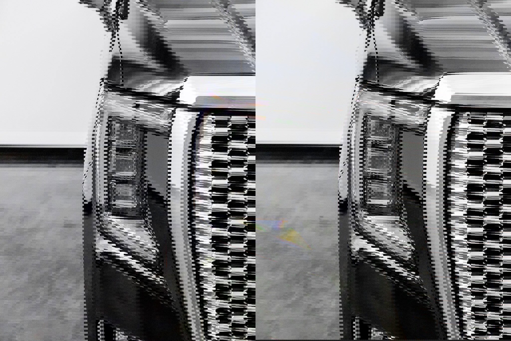 Used 2023 GMC Yukon Denali w/ Denali Reserve Package image 4