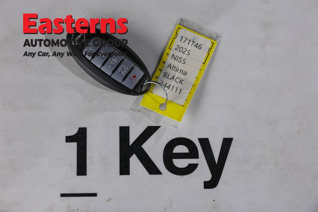 Used 2025 Nissan Altima 2.5 SV FWD image 23