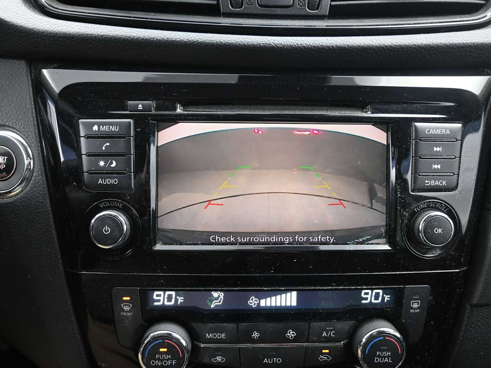 Used 2020 Nissan Rogue SV image 14