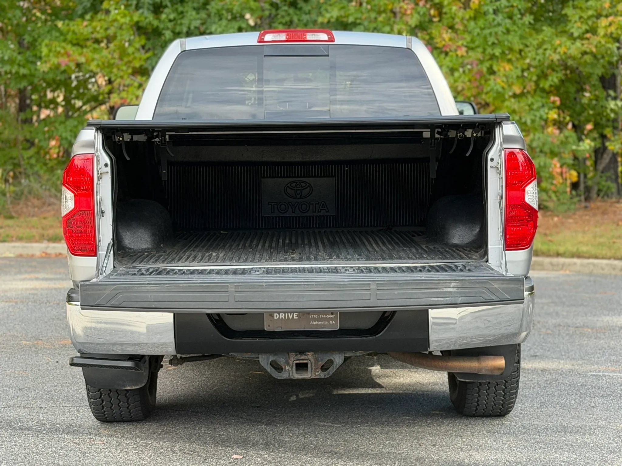 Used 2014 Toyota Tundra SR5 w/ TRD Off Road Package AWD/4WD image 33
