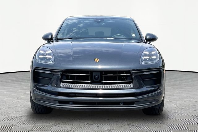 Used 2023 Porsche Macan Turbo AWD/4WD image 2