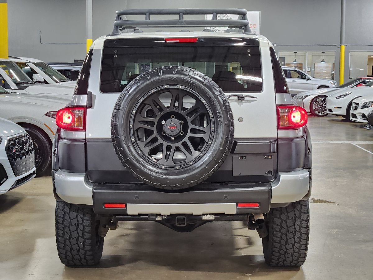 Used 2008 Toyota FJ Cruiser 4WD image 10