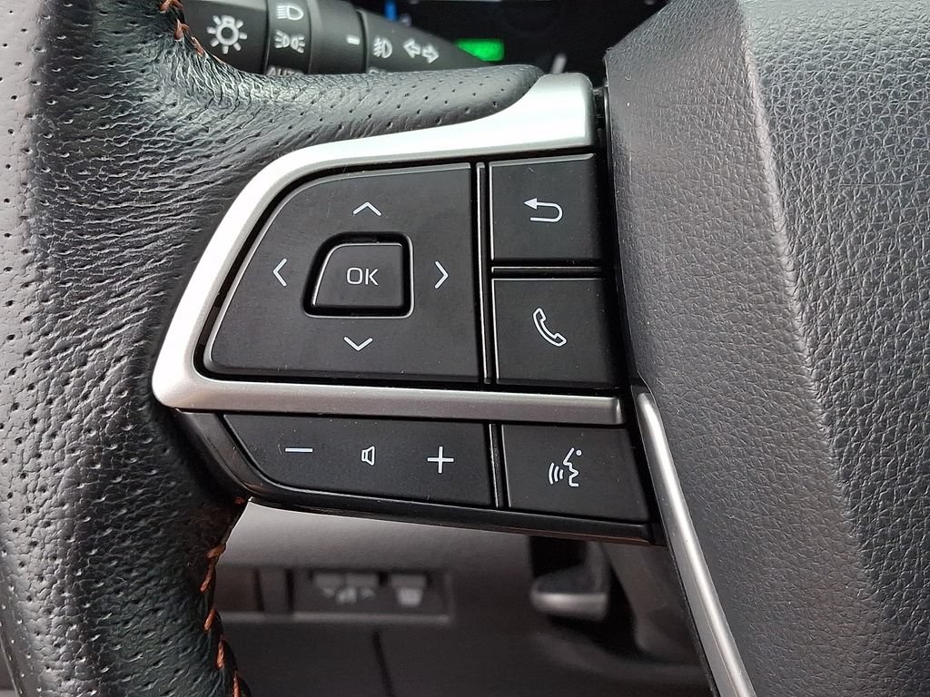 Certified 2021 Toyota Sienna XSE w/ XSE Plus Package AWD/4WD image 23