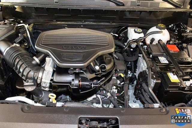 Used 2025 Cadillac XT6 Premium Luxury image 3