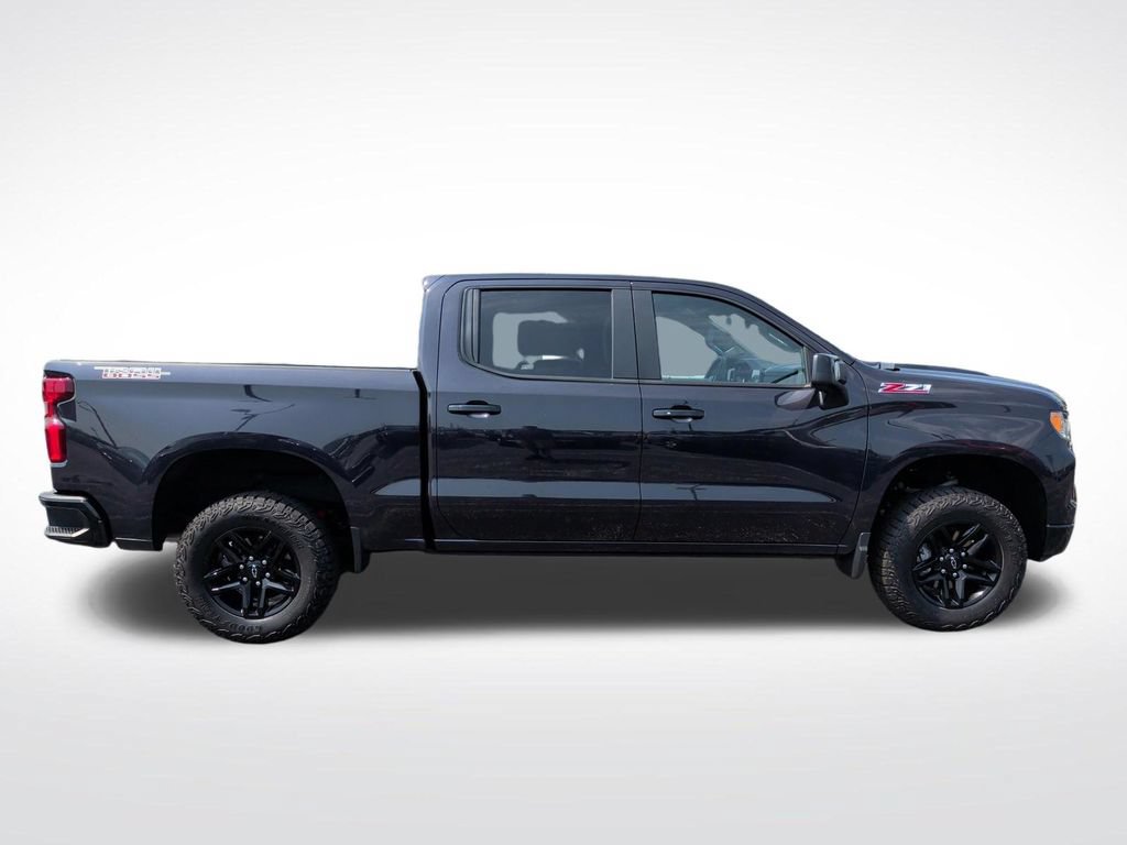 Used 2023 Chevrolet Silverado 1500 LT Trail Boss w/ LT Trail Boss Premium Package AWD/4WD image 8