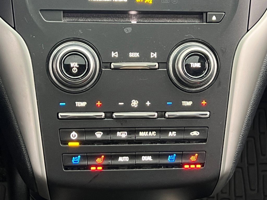 Used 2017 Lincoln MKC Reserve image 25