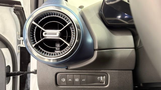 New 2026 Chevrolet Equinox EV LT AWD/4WD image 33