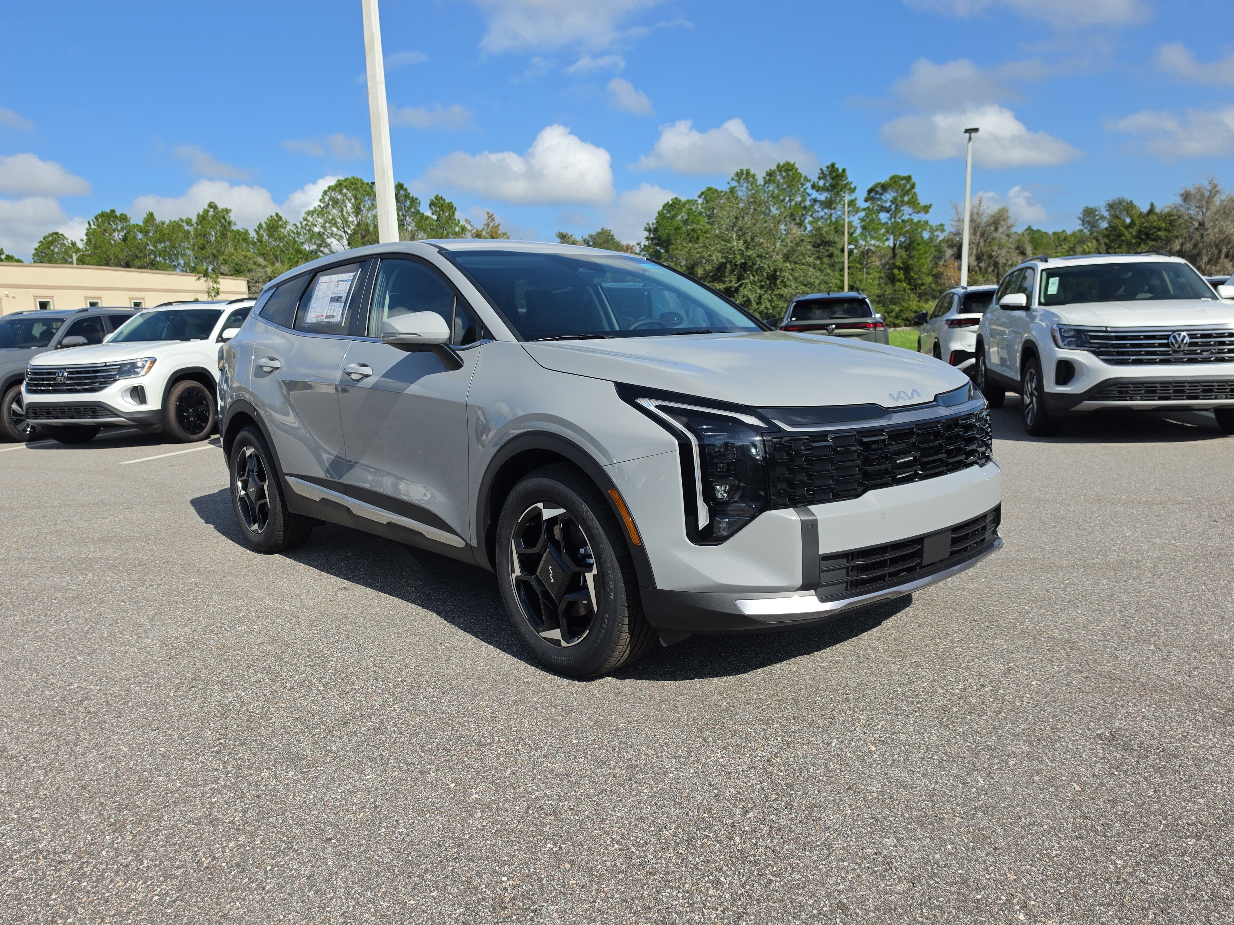New 2027 Kia Sportage EX FWD image 2