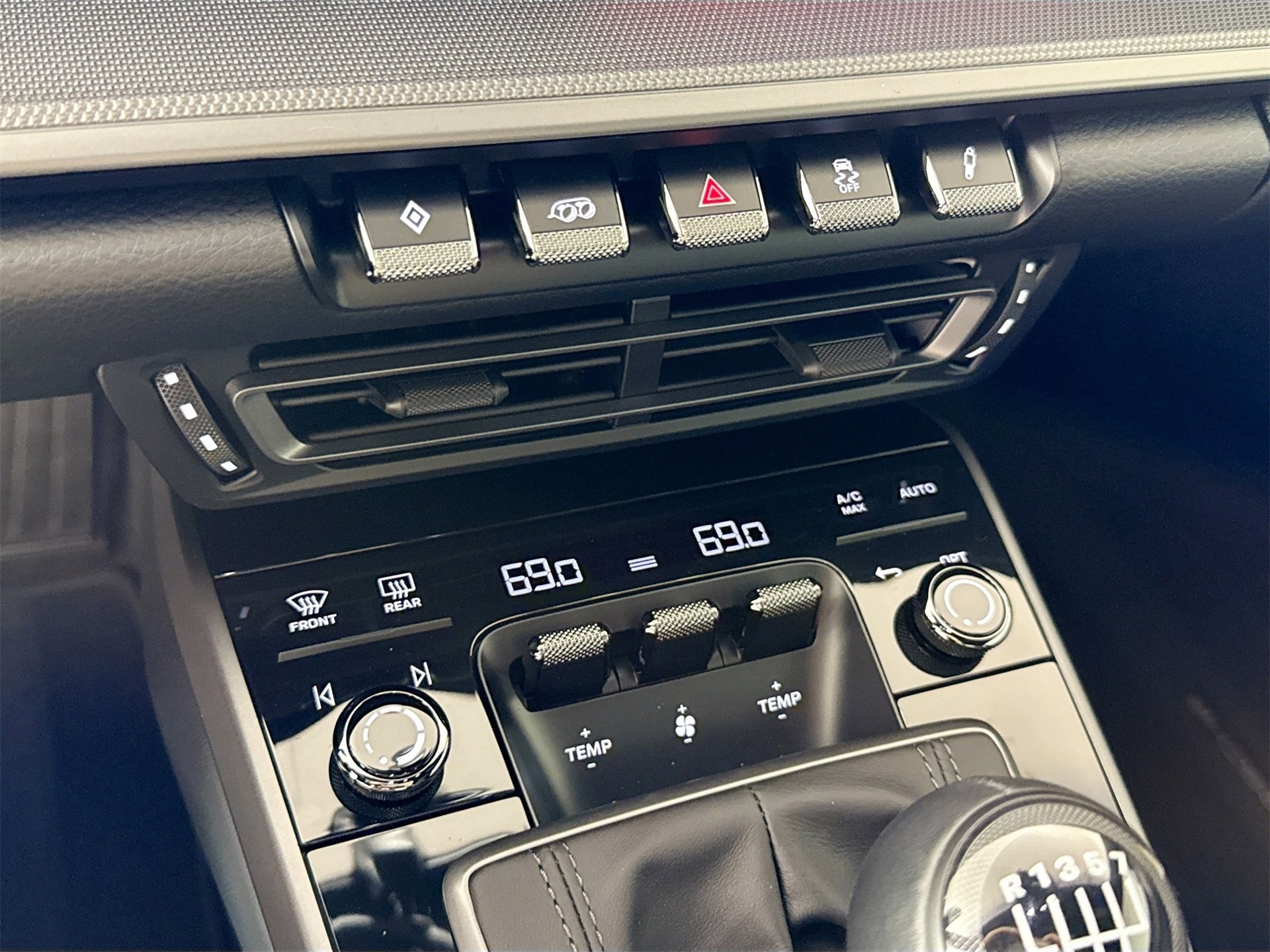 Used 2024 Porsche 911 Carrera S image 12