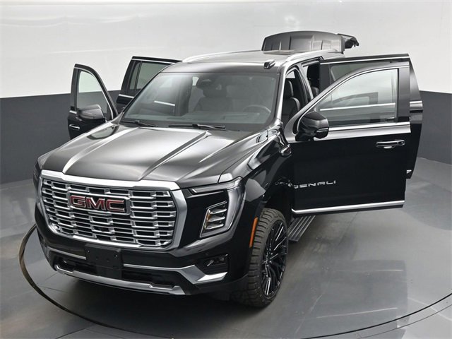 Used 2025 GMC Yukon XL Denali w/ Sun & Power Step Package image 59