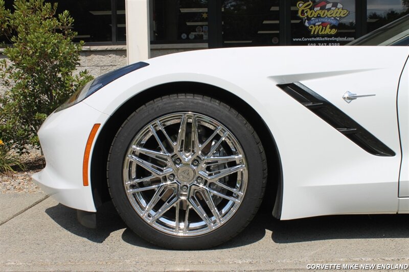 Used 2015 Chevrolet Corvette Stingray Convertible w/ 3LT Preferred Equipment Group RWD image 14
