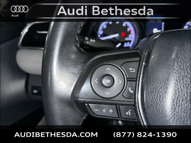 Used 2018 Toyota Camry SE w/ Moonroof Package image 16