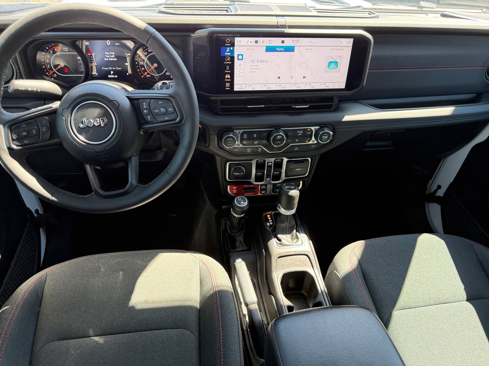 Used 2026 Jeep Wrangler Unlimited Rubicon AWD/4WD image 25