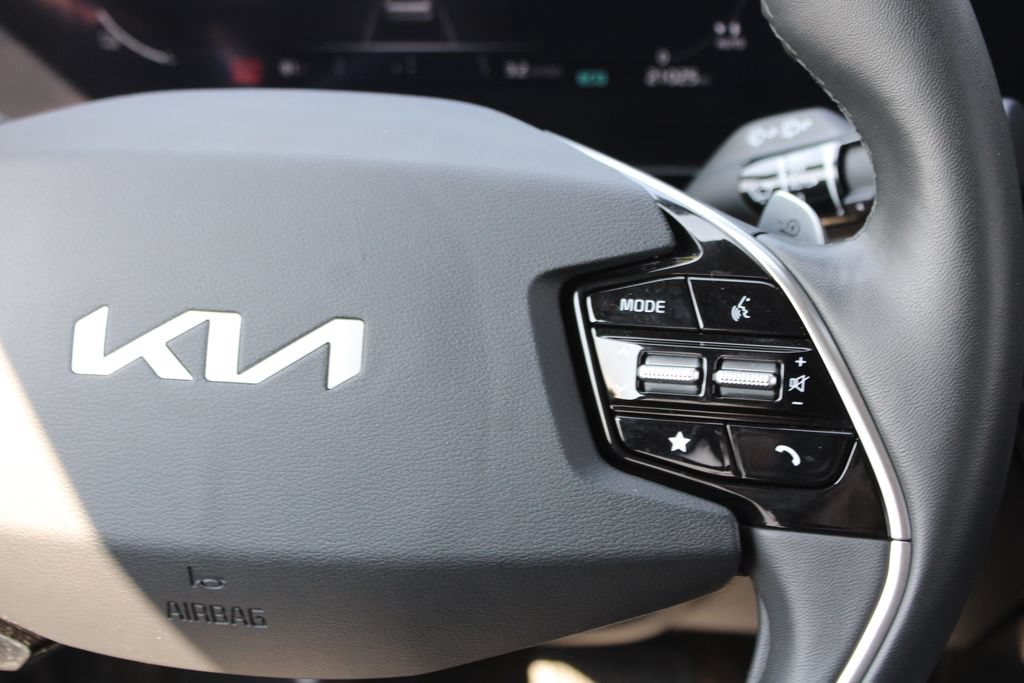 Used 2024 Kia Niro Wind w/ Wind Preserve Package FWD image 20