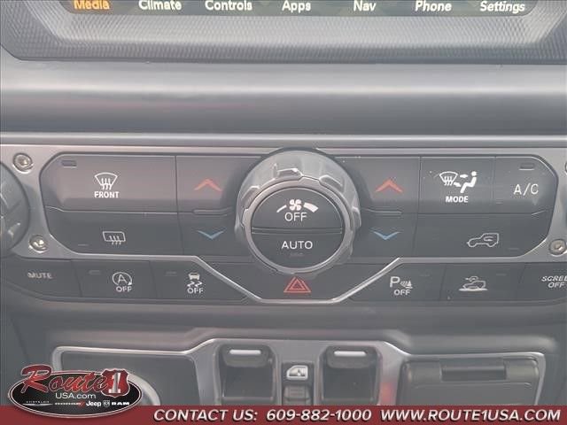 Used 2022 Jeep Wrangler Unlimited Sahara AWD/4WD image 22