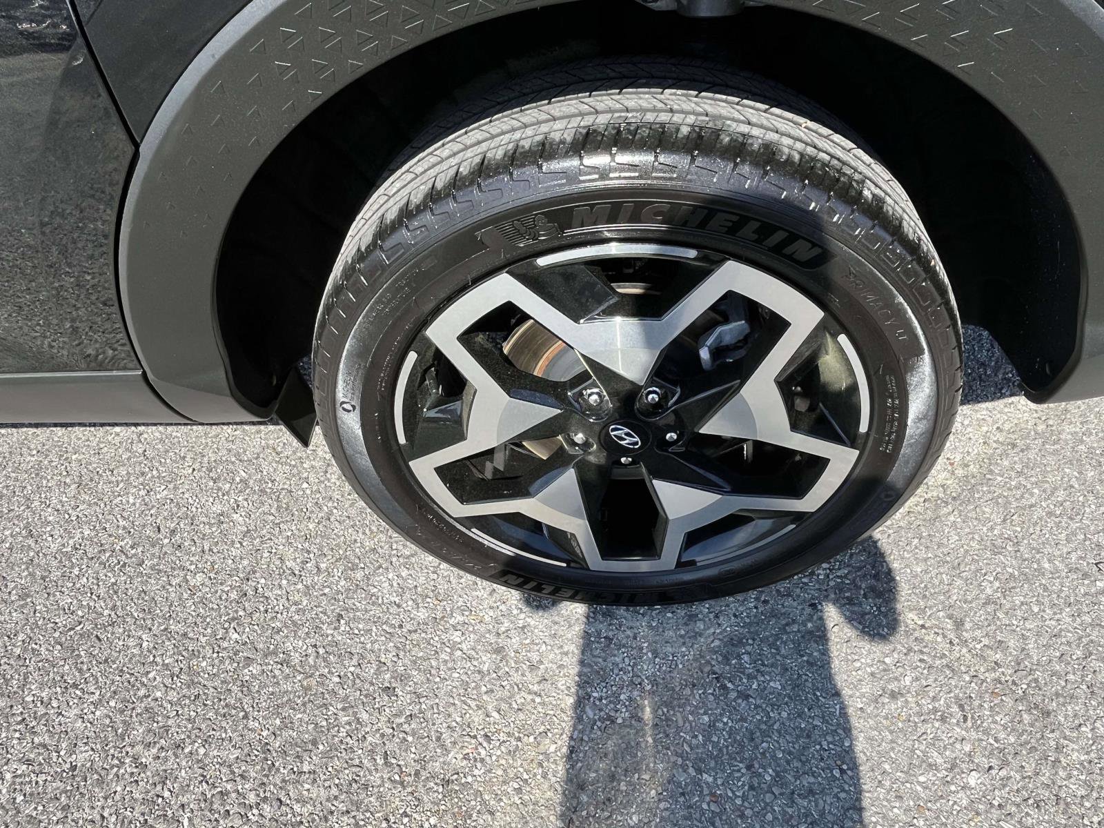 Used 2022 Hyundai Santa Cruz Limited image 6
