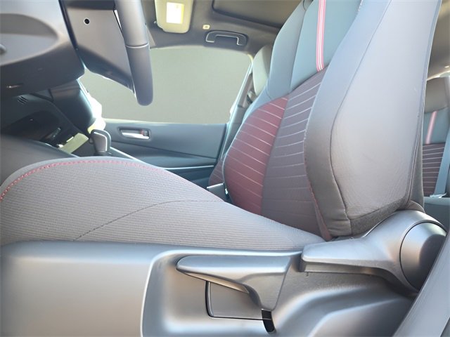 Used 2025 Toyota Corolla SE w/ SE Premium Package image 21
