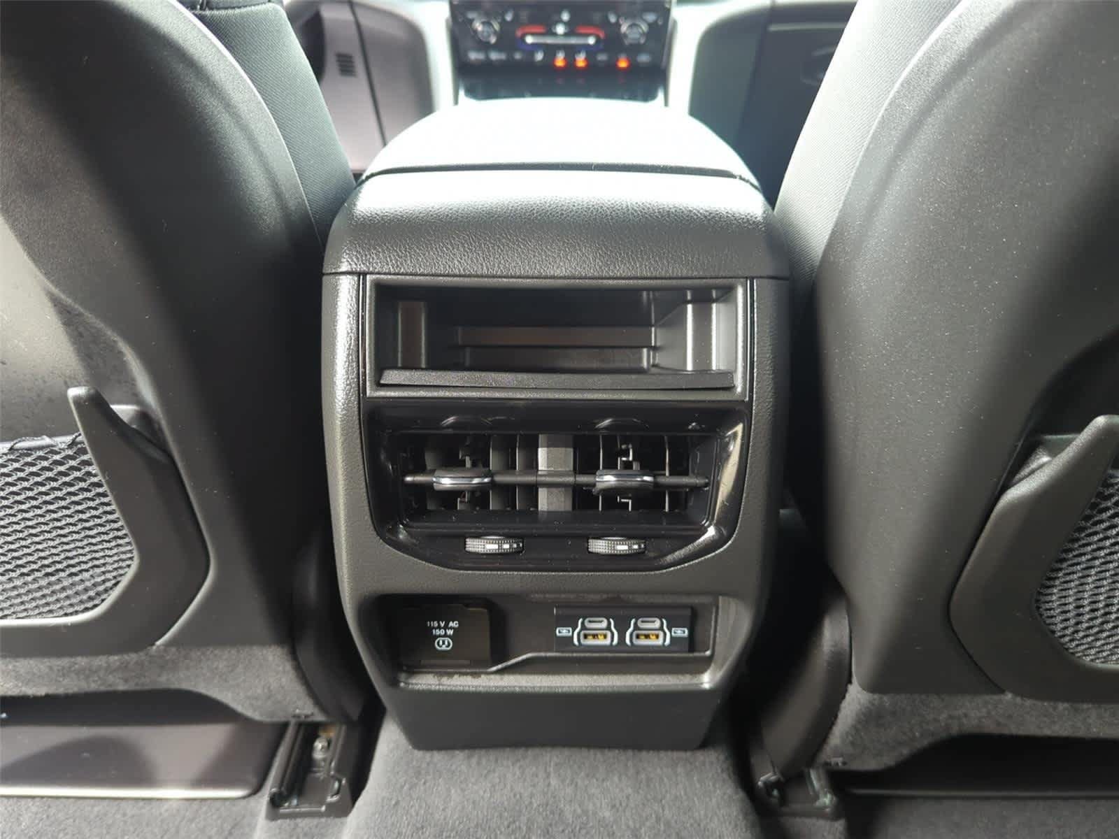 Used 2023 Jeep Grand Cherokee Altitude AWD/4WD image 26
