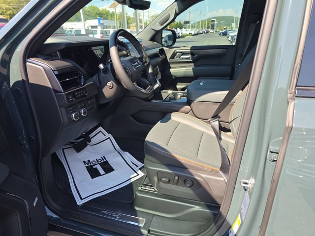 New 2026 GMC Yukon XL AT4 w/ AT4 Premium Plus Package AWD/4WD image 15