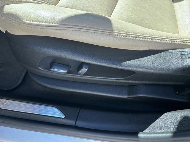 Used 2019 Cadillac XT5 FWD image 12