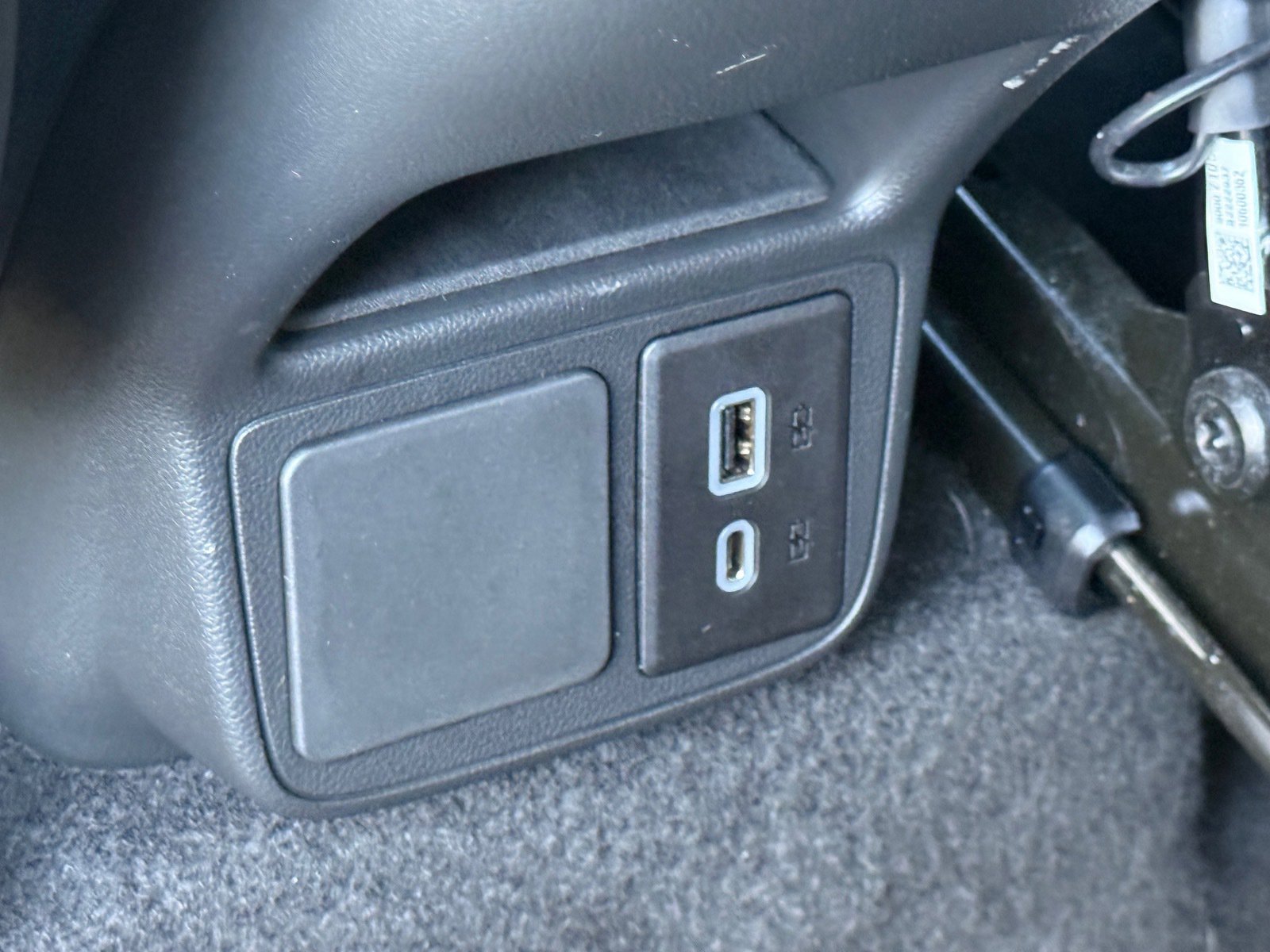 Used 2023 Buick Encore GX Select w/ Sport Touring Package image 28