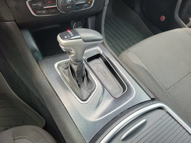 Used 2015 Dodge Charger SXT RWD image 23