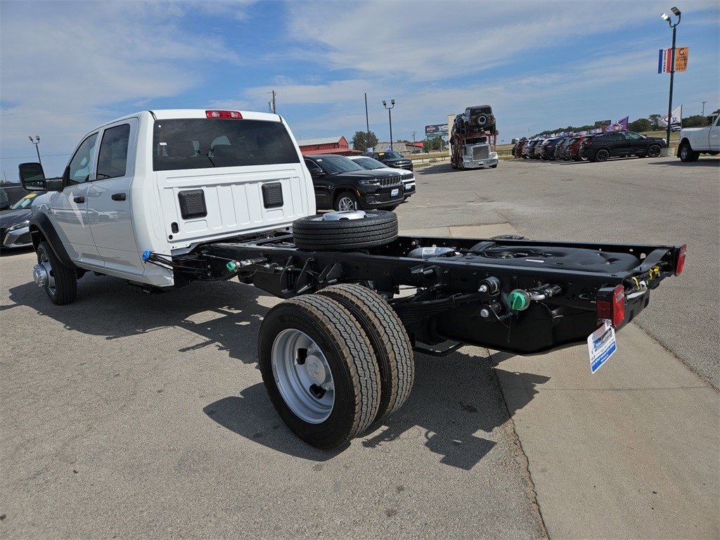 New 2026 RAM 5500 Tradesman w/ Chrome Appearance Group image 3