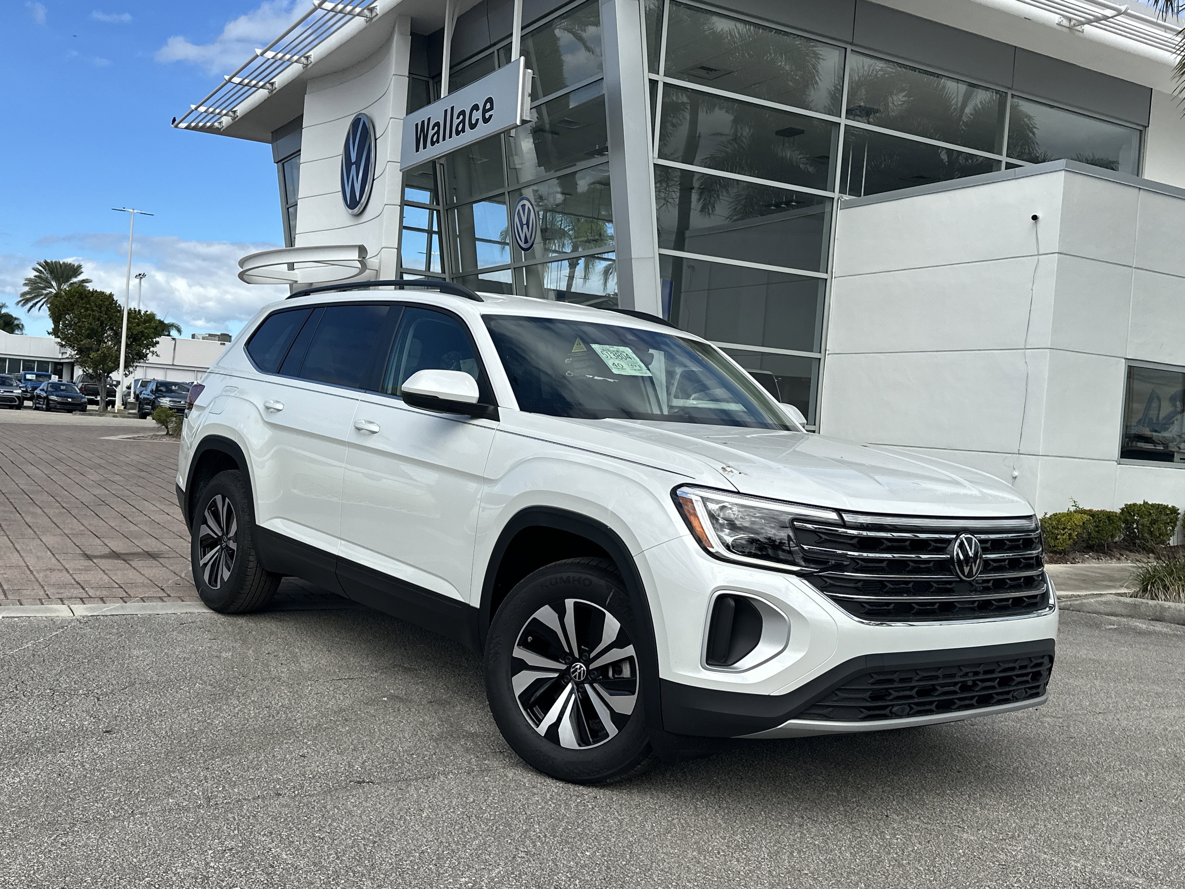 New 2026 Volkswagen Atlas SE image 1