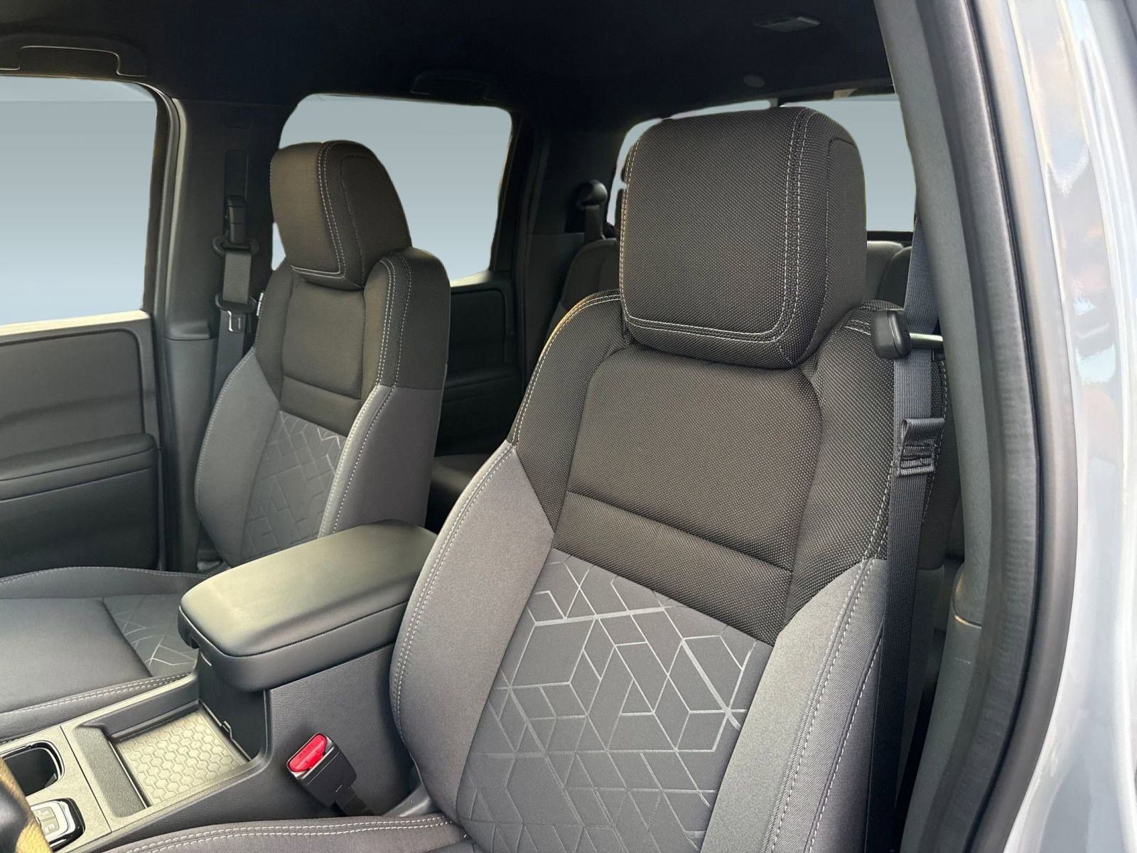 New 2026 Nissan Frontier SV w/ Tow Package image 22