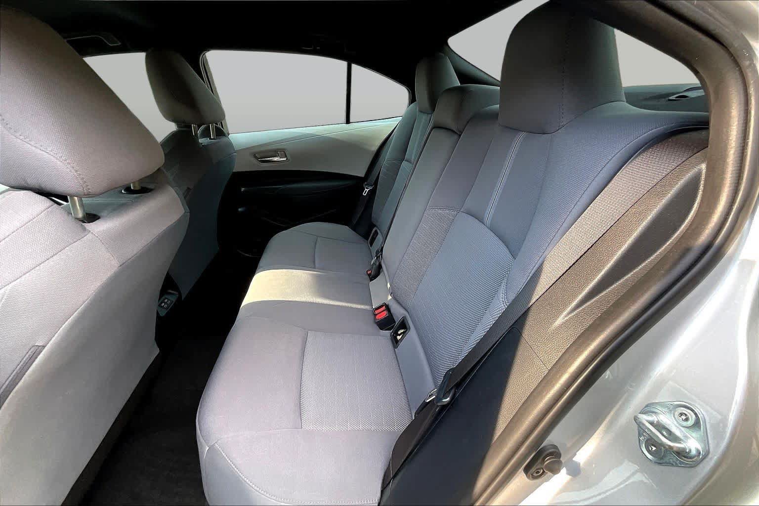 Used 2023 Toyota Corolla SE FWD image 19