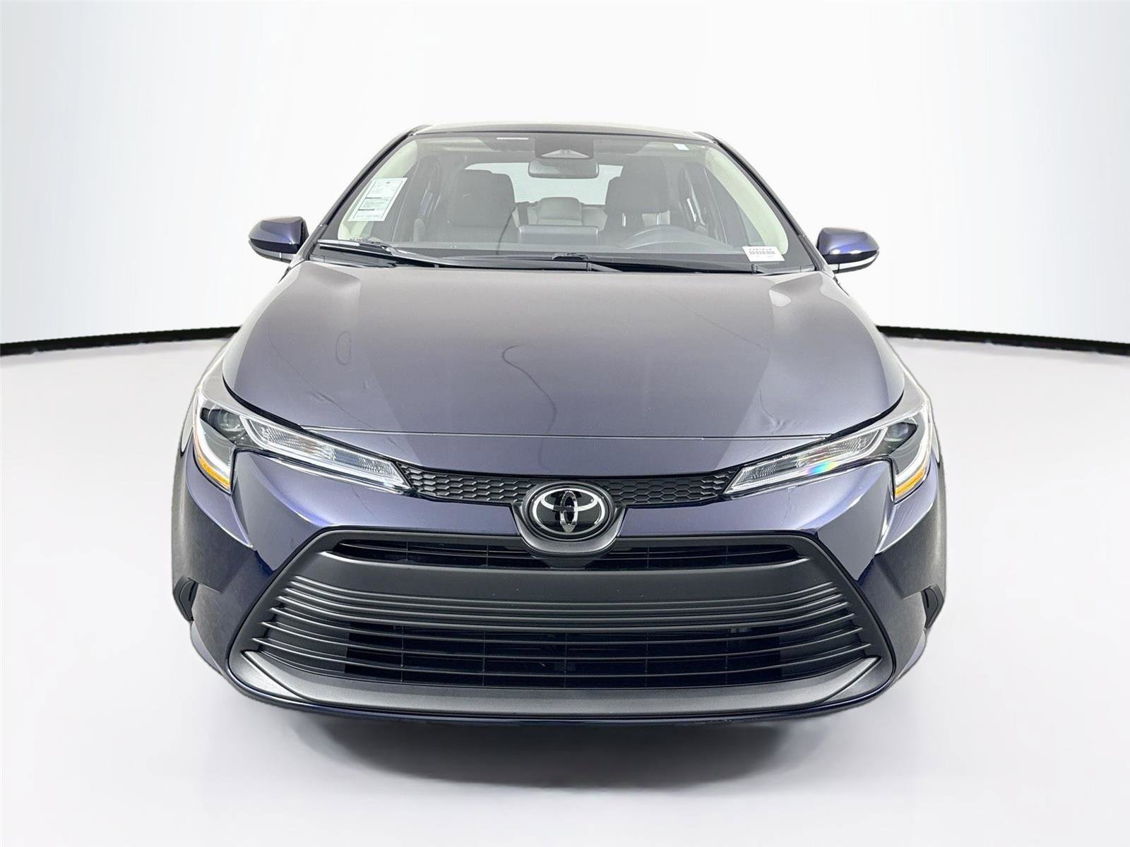 Used 2025 Toyota Corolla LE video 3