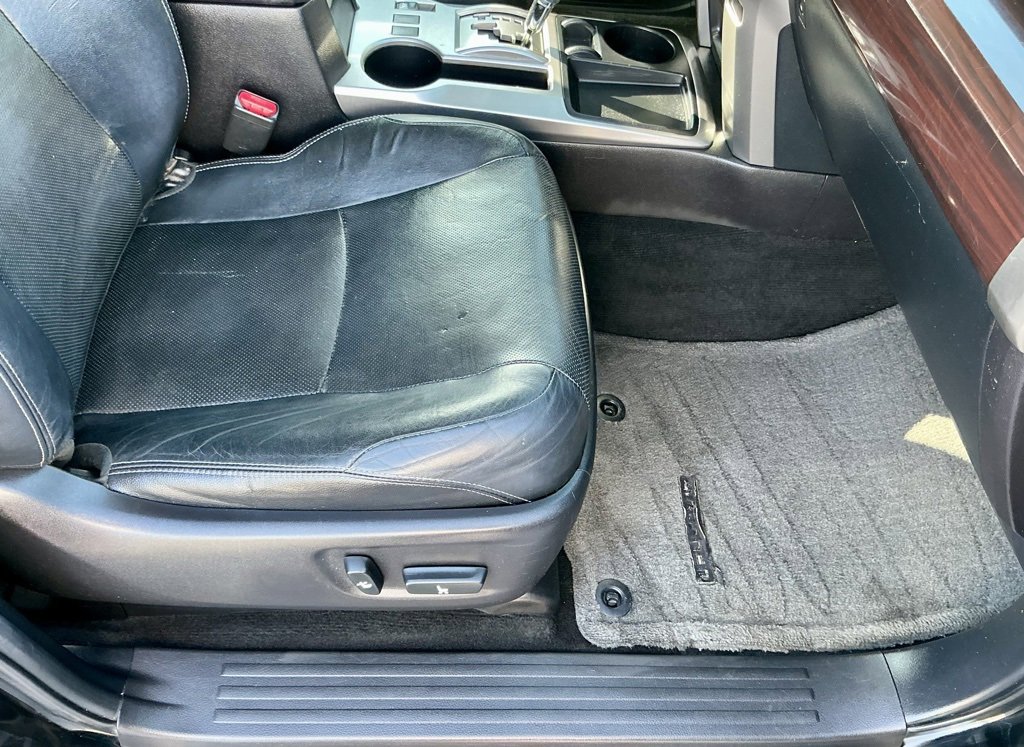 Used 2015 Toyota 4Runner Limited image 21