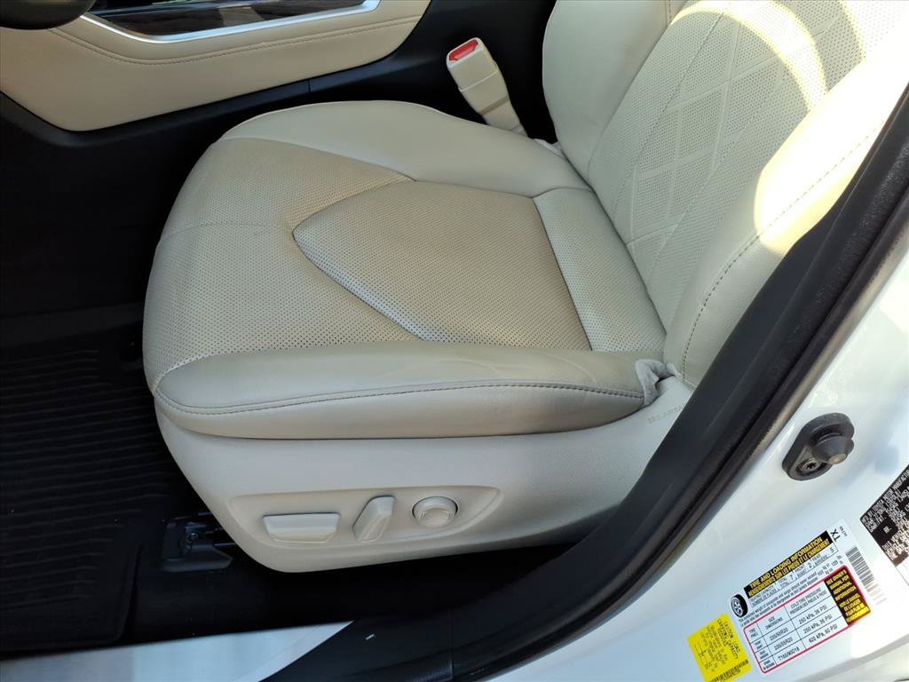 Used 2023 Toyota Highlander Platinum AWD/4WD image 24