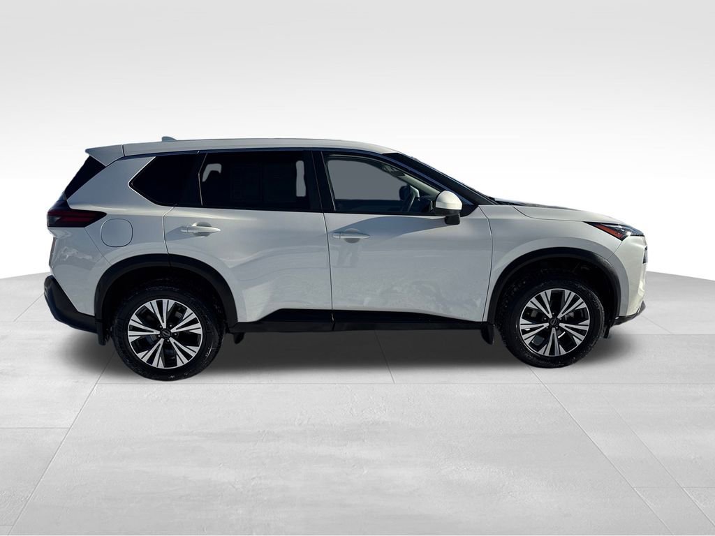 Used 2023 Nissan Rogue SV image 7