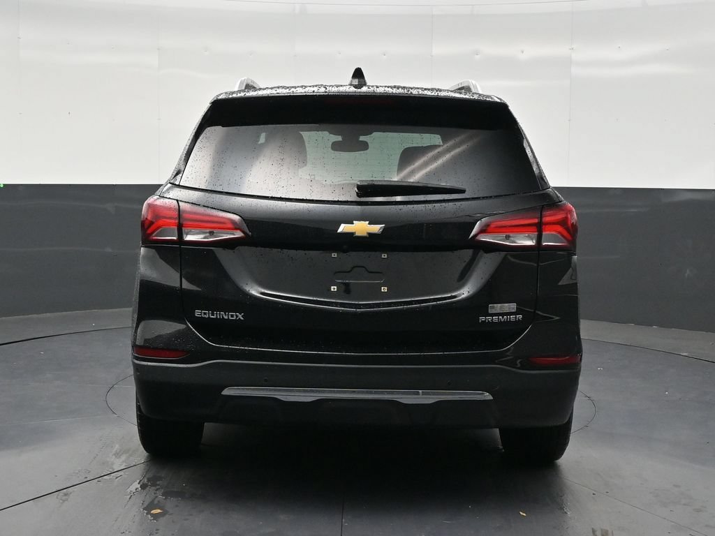 Used 2024 Chevrolet Equinox Premier FWD image 4
