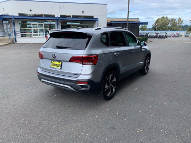 Used 2024 Volkswagen Taos SE AWD/4WD image 6