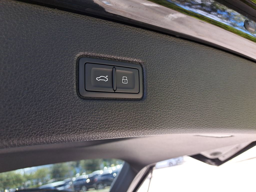 New 2026 Audi SQ7 Premium Plus image 31