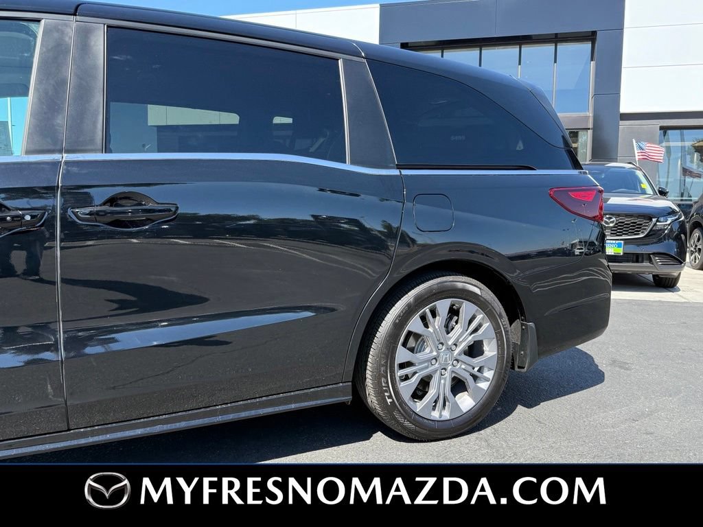 Used 2025 Honda Odyssey Touring image 8