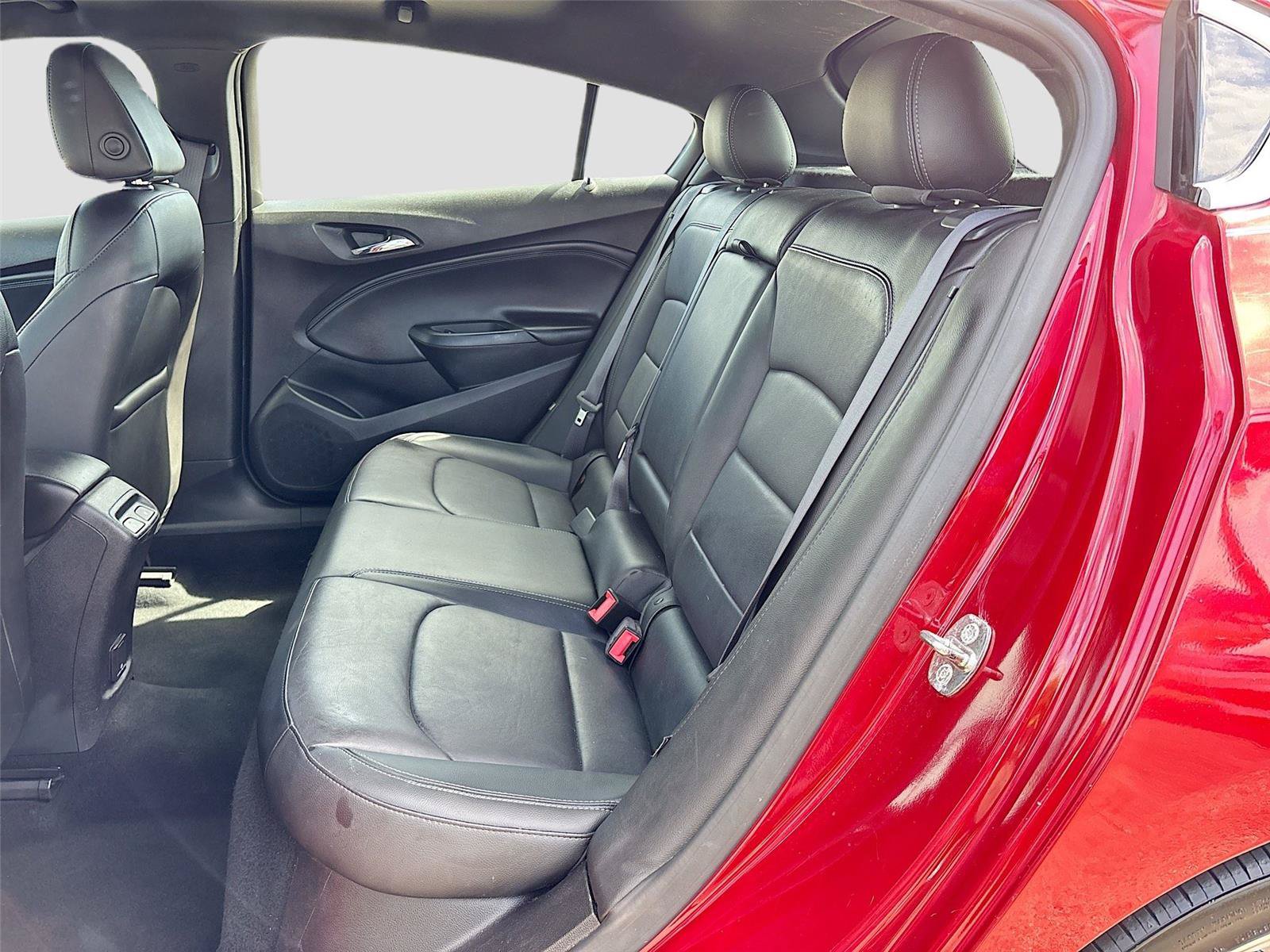 Used 2017 Chevrolet Cruze Premier FWD image 26