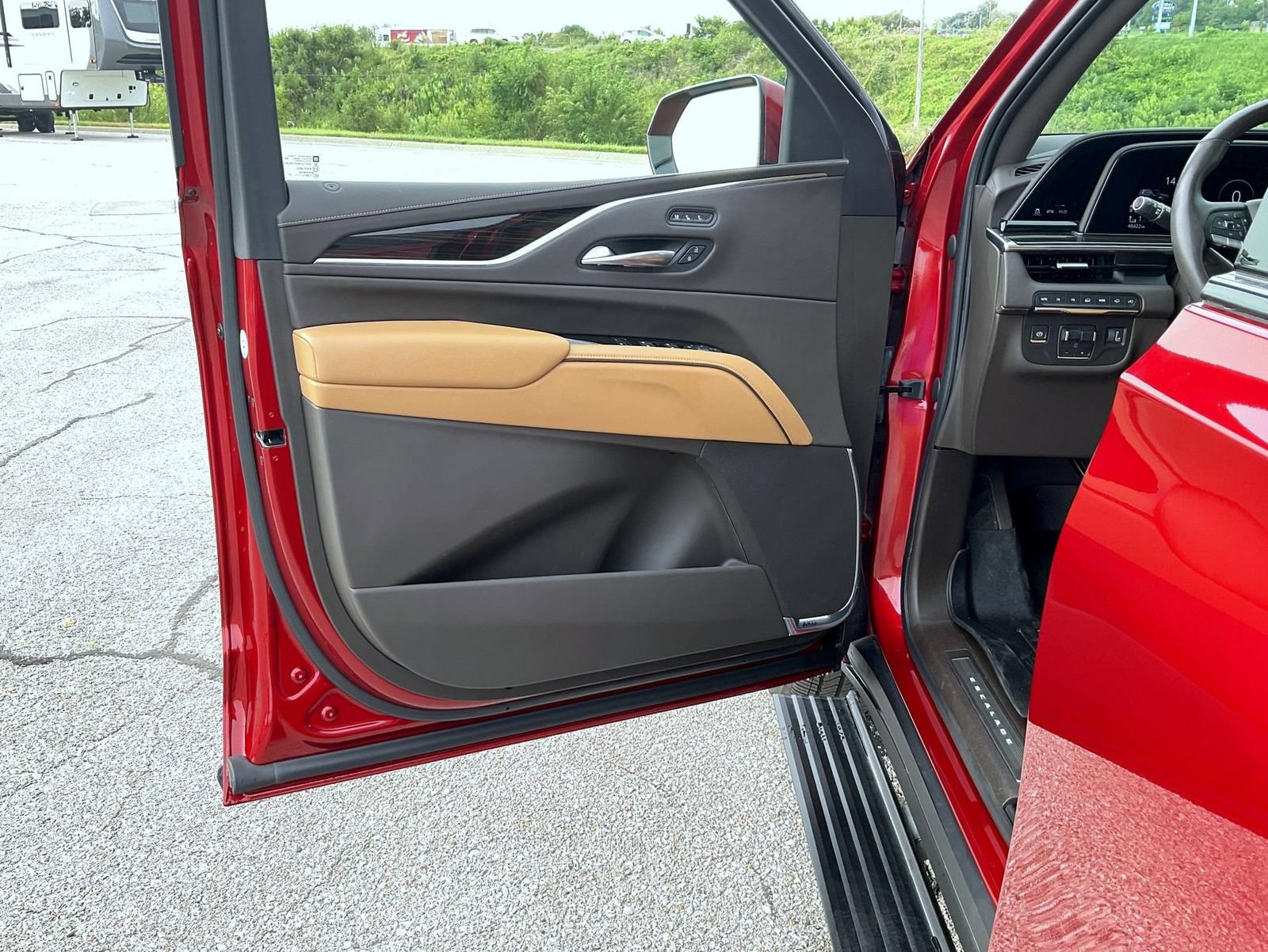 Certified 2021 Cadillac Escalade Sport w/ Driver Assist Tech Package AWD/4WD image 9