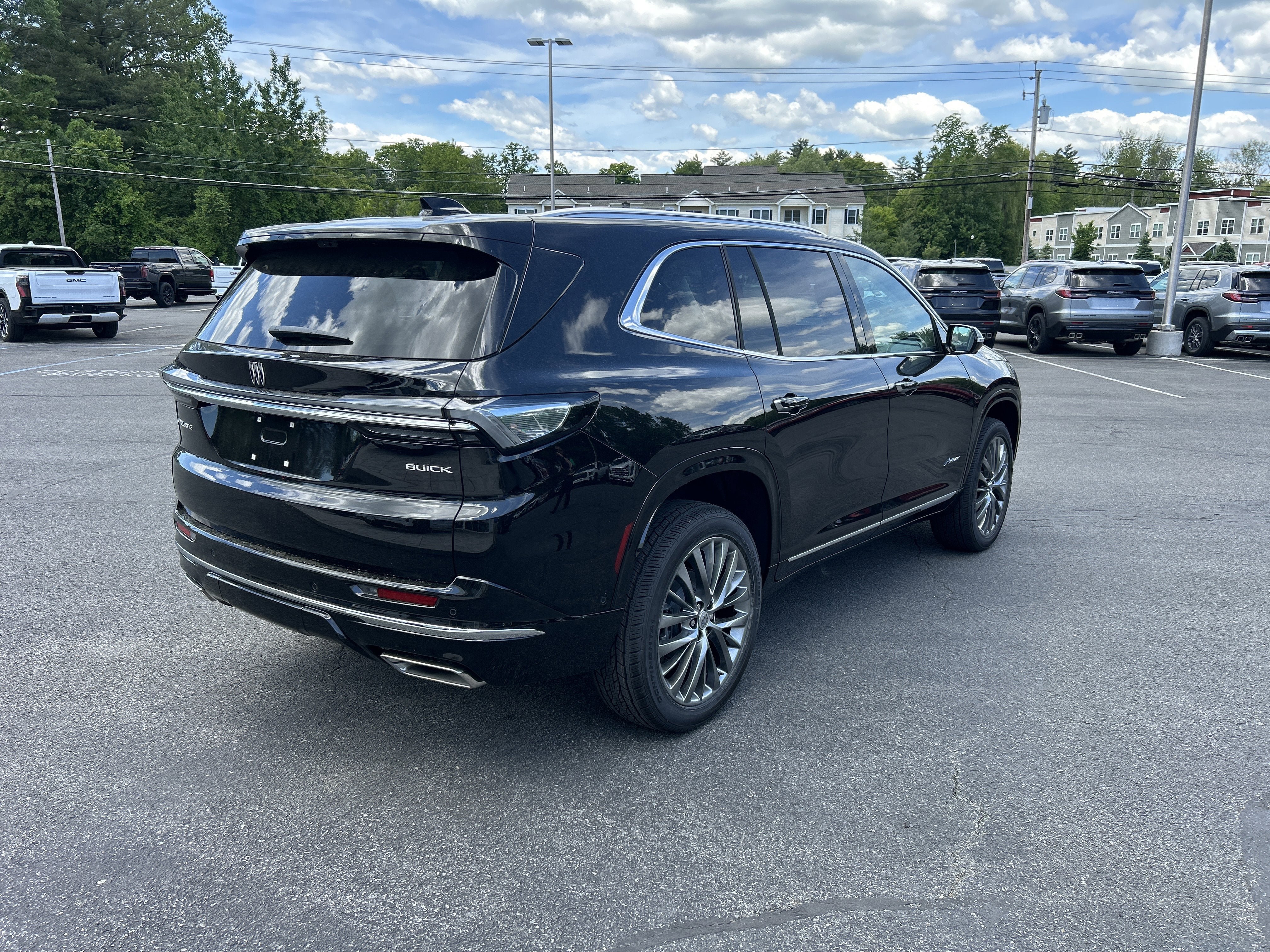 New 2026 Buick Enclave Avenir w/ Super Cruise Package FWD image 13
